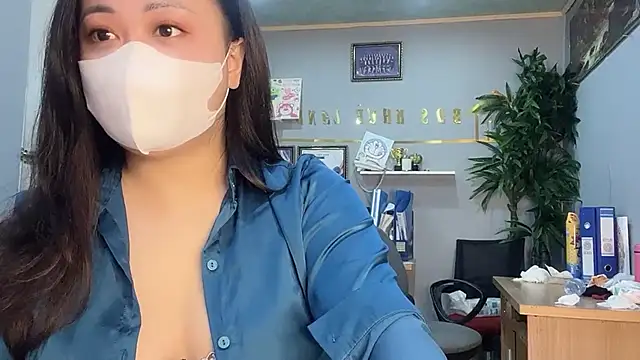 Bamboo Swetie online show from December 18, 12:43 am