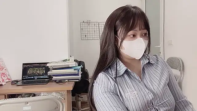 Bamboo Swetie online show from September 9, 2:38 pm