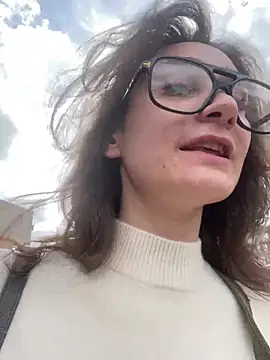 RiskyViolet online show from May 11, 9:04 am