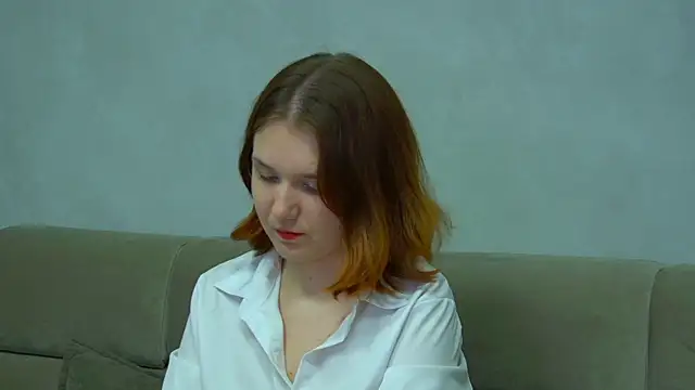 LessySmith online show from April 4, 4:37 pm