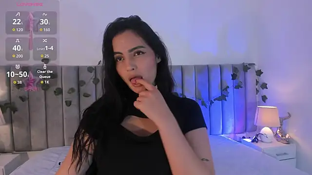 kareena basu online show from April 25, 3:42 am