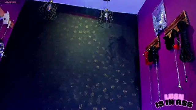 Alexa Slave online show from April 22, 7:26 pm