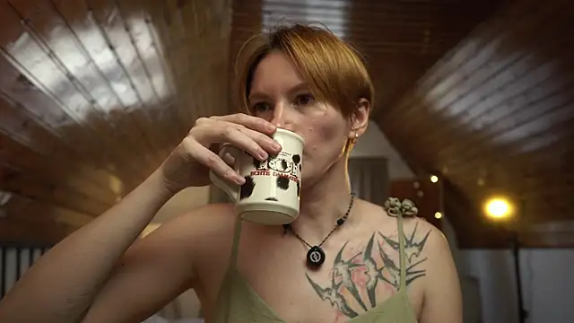 Snapshot of AkaneiroDemon chatting on October 14, 1:01 pm AkaneiroDemon online show from October 14, 1:01 pm