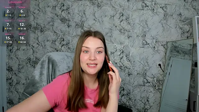 DeniRicchii online show from April 7, 10:05 am