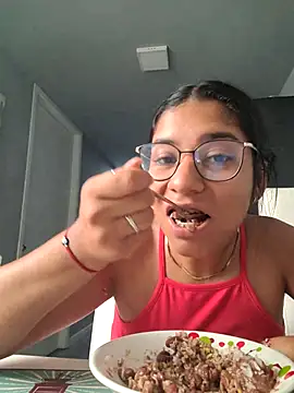 Snapshot of Sofythom1 chatting on July 8, 3:49 pm Sofythom1 online show from July 8, 3:49 pm