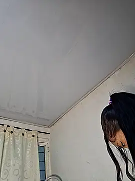 Snapshot of Kloemoretti chatting on October 8, 6:27 pm Kloemoretti online show from October 8, 6:27 pm