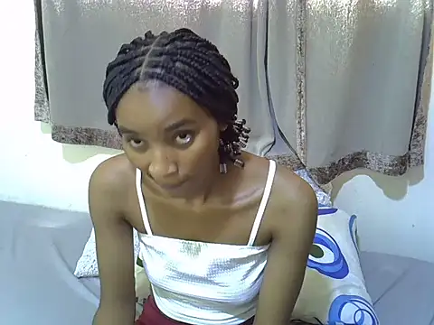 Snapshot of cute-alexis chatting on February 13, 8:27 am cute-alexis online show from February 13, 8:27 am