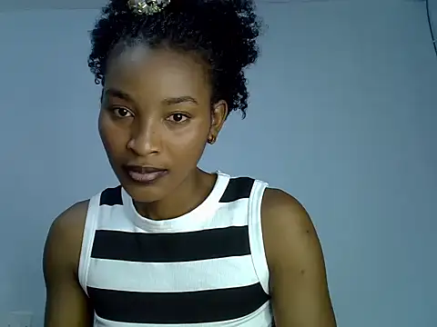 Snapshot of cute-alexis chatting on September 15, 11:32 am cute-alexis online show from September 15, 11:32 am