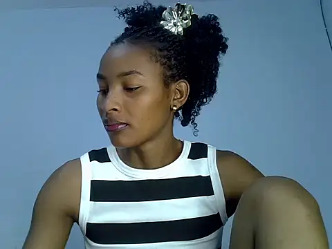 Snapshot of cute-alexis chatting on September 16, 8:37 am cute-alexis online show from September 16, 8:37 am