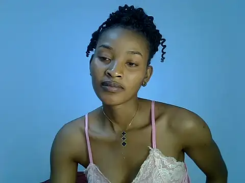 Snapshot of cute-alexis chatting on October 21, 10:10 pm cute-alexis online show from October 21, 10:10 pm