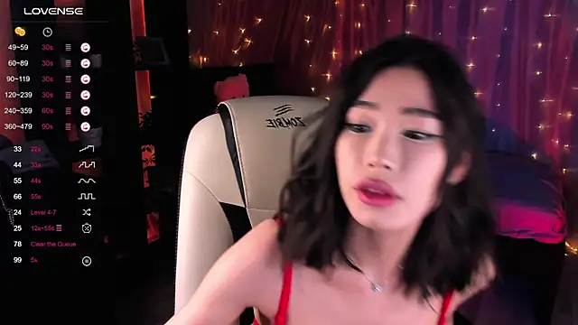 sensualily online show from December 27, 6:31 pm