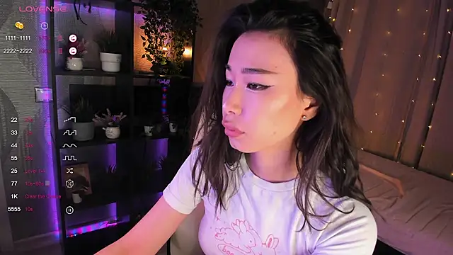 sensualily online show from October 9, 2:15 pm