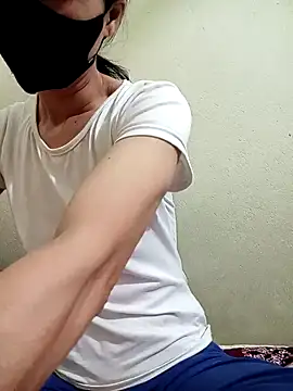 Snapshot of YunLem chatting on January 25, 4:13 pm YunLem online show from January 25, 4:13 pm