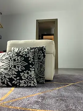 -RIVIERA- online show from November 26, 6:25 am