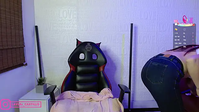 Layla castilloo online show from March 15, 7:16 pm