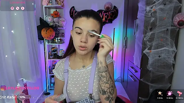 Layla castilloo online show from November 3, 2:18 pm