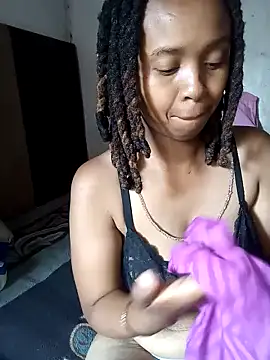 Snapshot of SexyLeopardxx120 chatting on March 12, 6:51 am SexyLeopardxx120 online show from March 12, 6:51 am