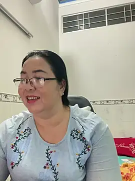 NDith online show from March 21, 2:29 pm