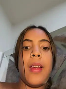 NAUGHTY LITTLE 18 online show from March 15, 4:35 am