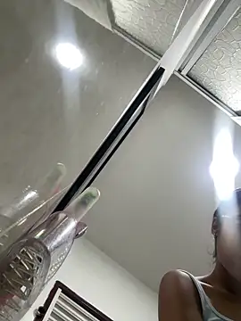 NAUGHTY LITTLE 18 online show from February 12, 11:44 pm