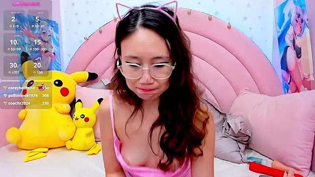 Snapshot of Nao__Chan_ chatting on February 5, 7:39 am Nao Chan online show from February 5, 7:39 am