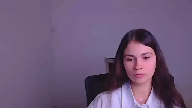 Loon Amore online show from December 28, 7:01 pm