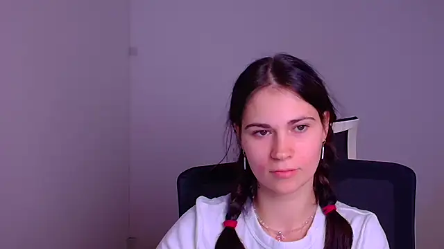 Loon Amore online show from January 9, 10:20 pm