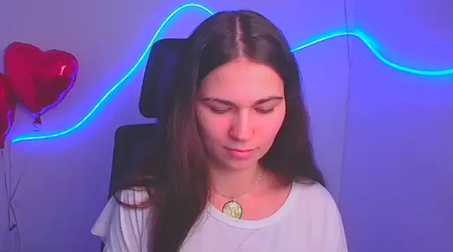 Loon Amore online show from February 23, 7:38 pm