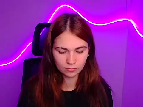 Loon Amore online show from October 6, 5:49 am