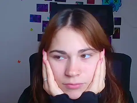 Loon Amore online show from November 26, 6:47 am