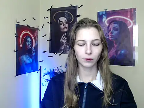 StrangerGi online show from November 5, 6:57 am