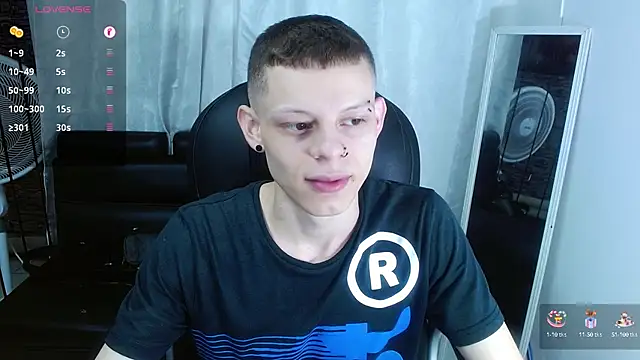 Matthew Boy  online show from March 14, 10:27 pm