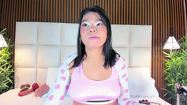 CailynBrowm online show from October 5, 4:33 am