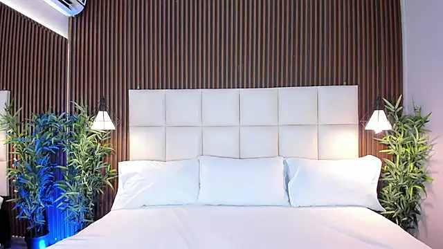 CailynBrowm online show from November 9, 4:33 am