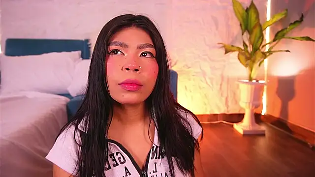 CailynBrowm online show from April 28, 4:28 am