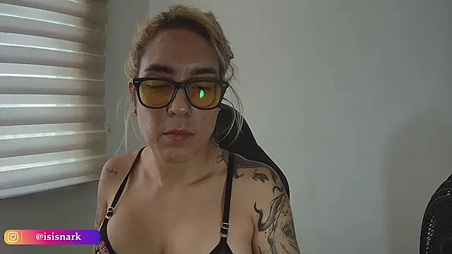 Isis69  online show from April 16, 9:50 pm