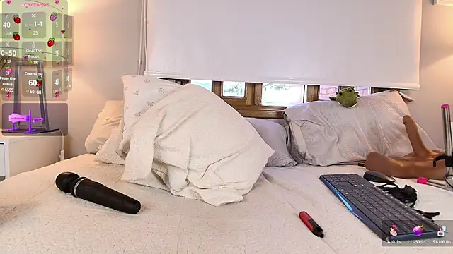 Snapshot of hannaasweet chatting on January 23, 8:56 pm hannaasweet online show from January 23, 8:56 pm