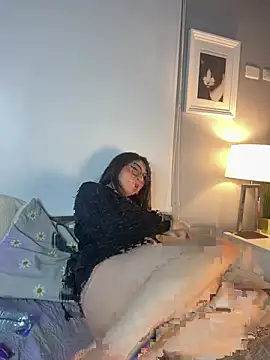 Snapshot of hannaasweet chatting on February 13, 4:39 pm hannaasweet online show from February 13, 4:39 pm