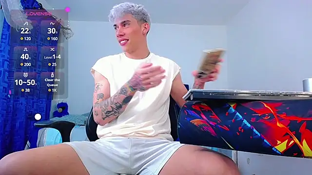 thiagomurphyy online show from December 10, 4:24 am