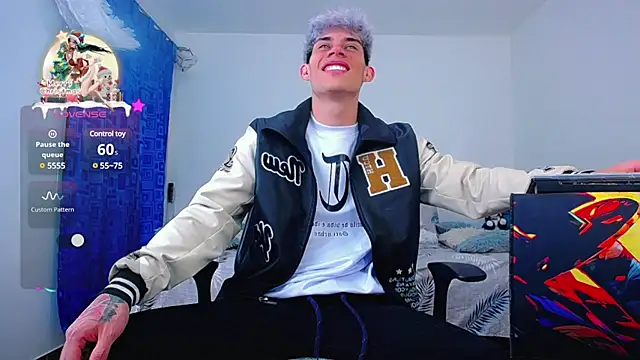 thiagomurphyy online show from January 3, 2:43 am