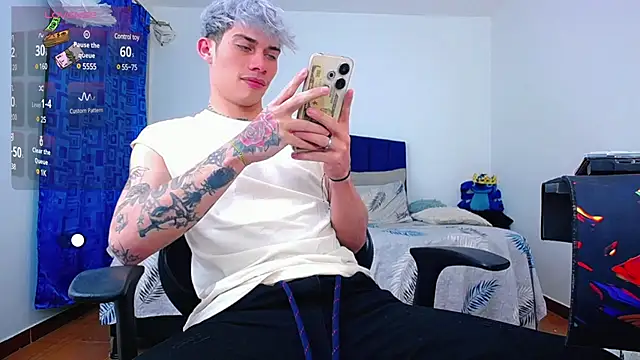 thiagomurphyy online show from January 8, 4:23 am