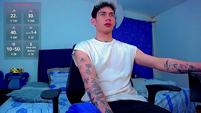 thiagomurphyy online show from March 7, 6:24 am