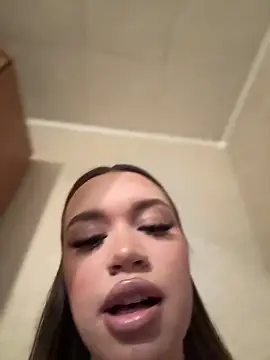 Snapshot of bunnyrich chatting on December 19, 4:25 pm bunnyrich online show from December 19, 4:25 pm