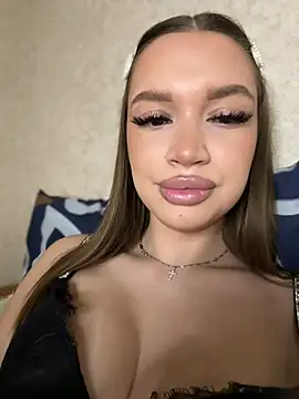 Snapshot of bunnyrich chatting on March 4, 5:30 pm bunnyrich online show from March 4, 5:30 pm