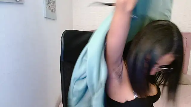 shaneelle online show from February 11, 3:08 am