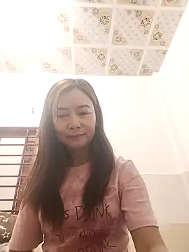 Sexy-ladyboobs20 online show from March 4, 12:07 am