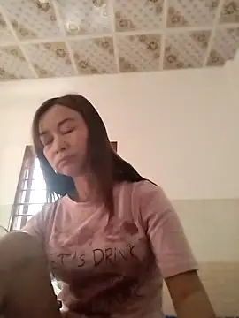 Sexy-ladyboobs20 online show from March 6, 6:08 am