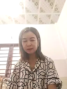 Sexy-ladyboobs20 online show from November 3, 1:19 am