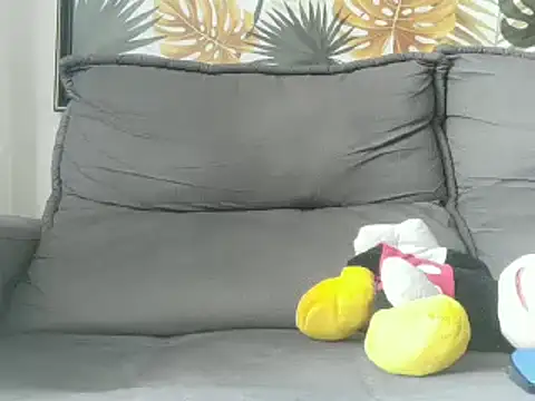 Snapshot of HornyBeachBoyBR chatting on February 7, 1:43 pm HornyBeachBoyBR online show from February 7, 1:43 pm