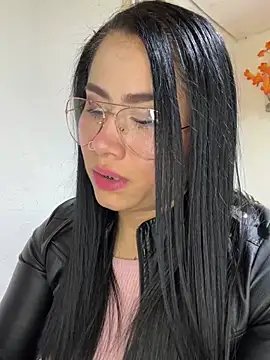 Snapshot of Sweet__Nurse1 chatting on May 2, 5:07 pm Sweet Nurse1 online show from May 2, 5:07 pm
